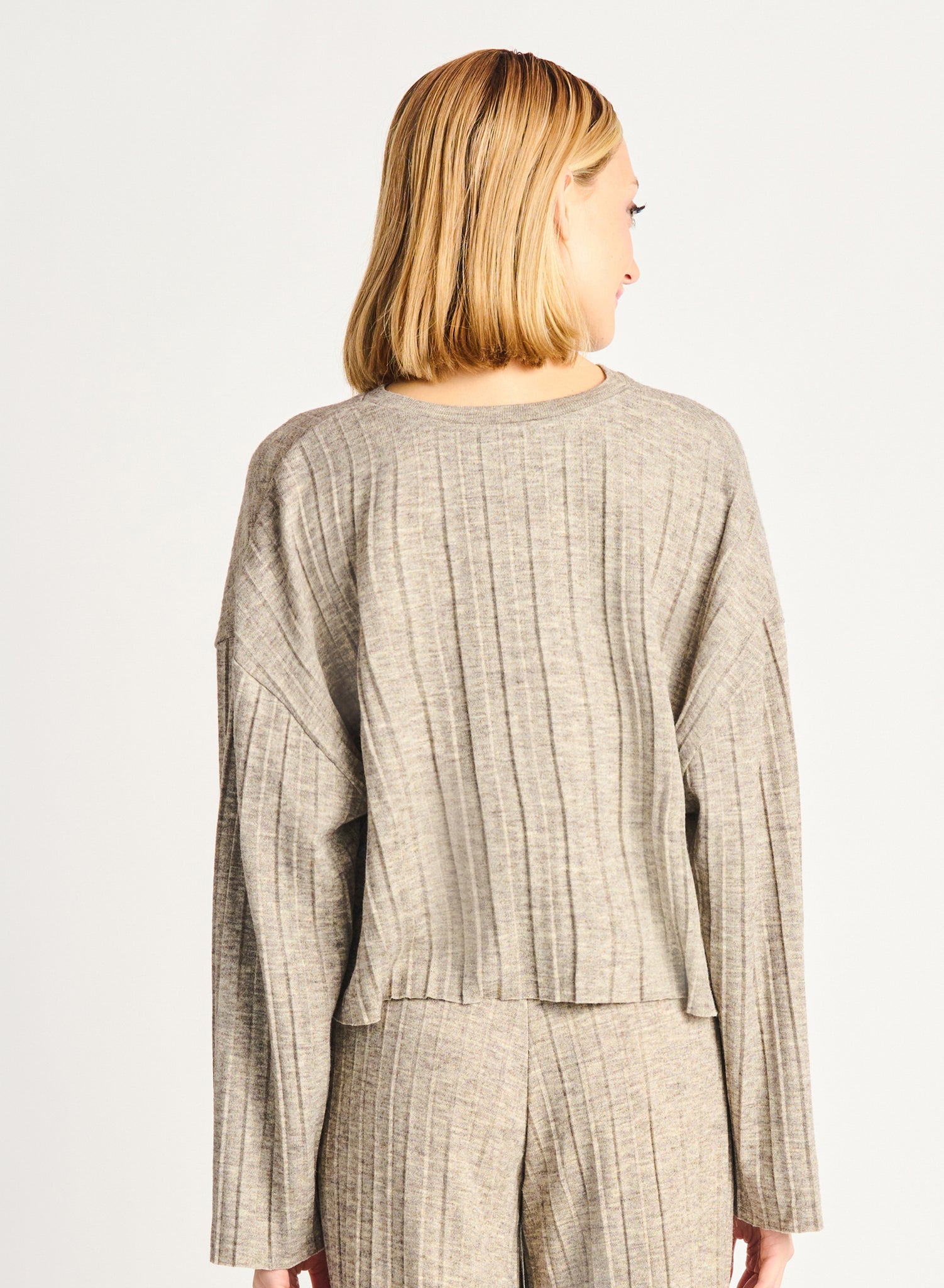 Wide Ribbed Sweater Top -Dex